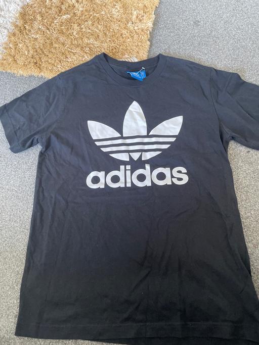 Buy & Sell Kings Heath Birmingham - Photos for Adidas T-shirt. Size Small Clearance