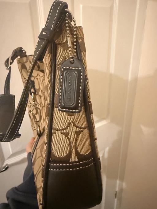 Buy & Sell The Docks Gloucester - Photos for Coach vintage handbag