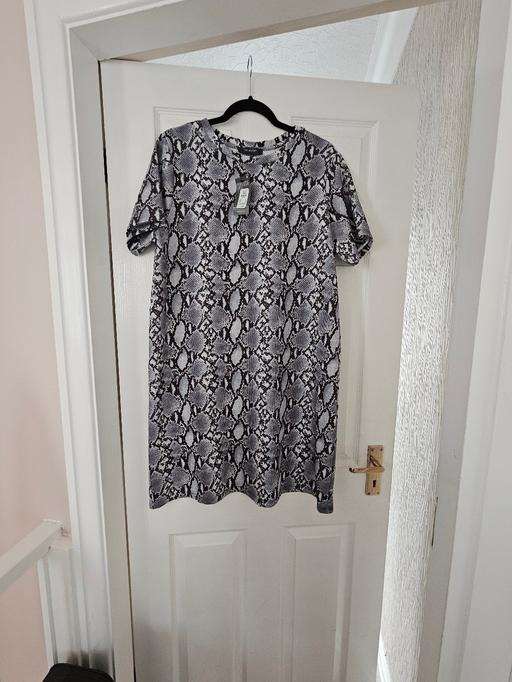 Buy & Sell Newton Doncaster - Photos for Animal pattern dress, size 18..NEW with tags