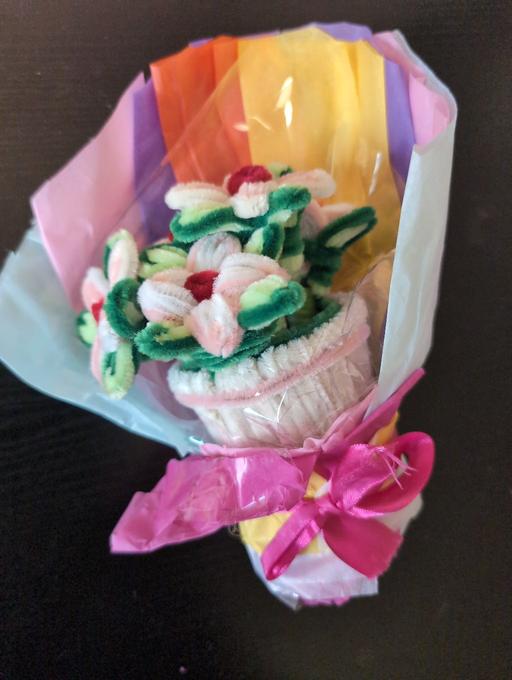 Buy & Sell Gedney Dyke South Holland - Photos for PIPE CLEANER FLOWER ARRANGEMENT