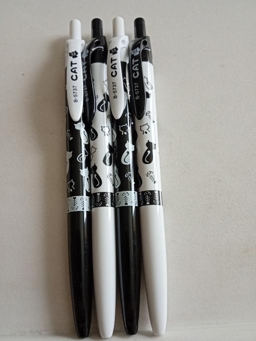 Buy & Sell Horncastle East Lindsey - Photos for new set of 4 Cat design blue ink pens