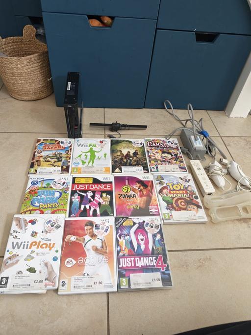 Buy & Sell Hackney East London - Photos for Nintendo Wii set up
