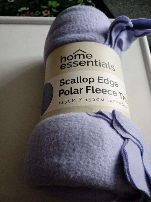 Buy & Sell Horncastle East Lindsey - Photos for brand new scallop edge fleeced blanket