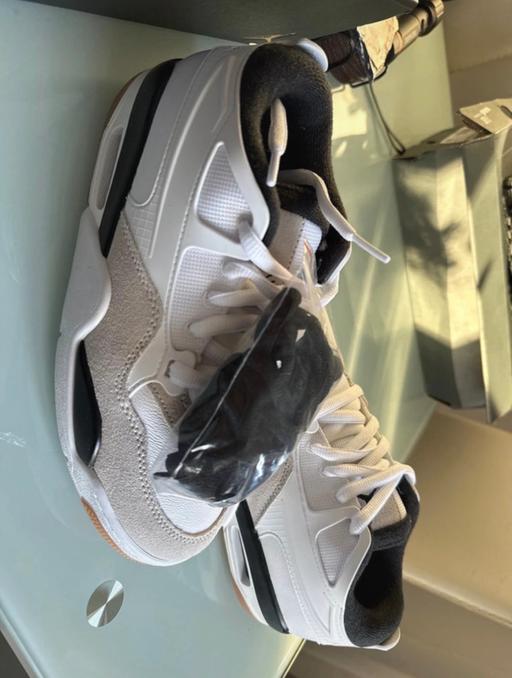 Buy & Sell Renishaw North East Derbyshire - Photos for Jordan 4 rm in UK 6