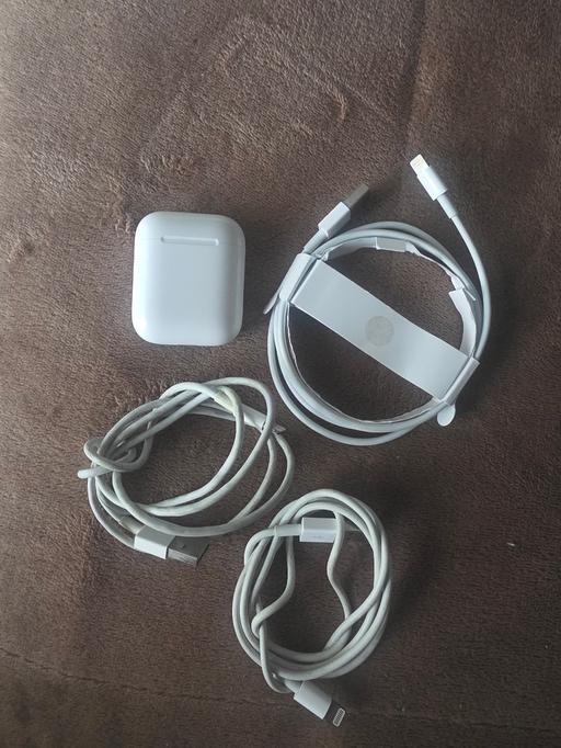 Buy & Sell Woodsetton Dudley - Photos for Apple AirPods