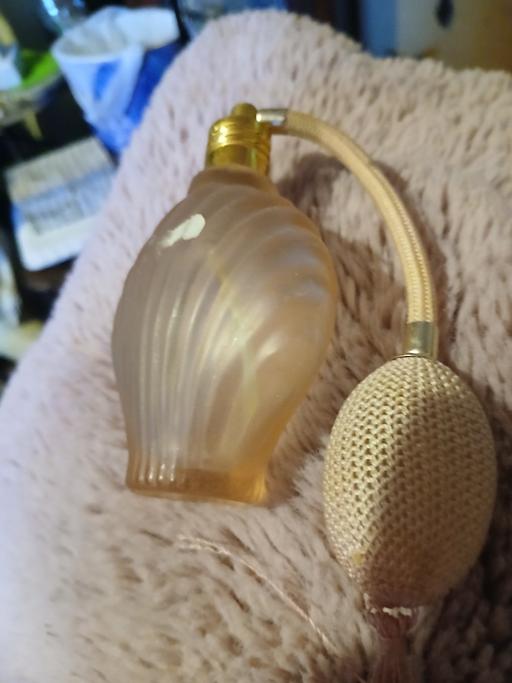 Buy & Sell Hurst Business Park Dudley - Photos for old scent bottle