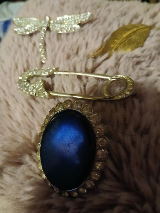 Buy & Sell Netherton Dudley - Photos for 4 retro broaches