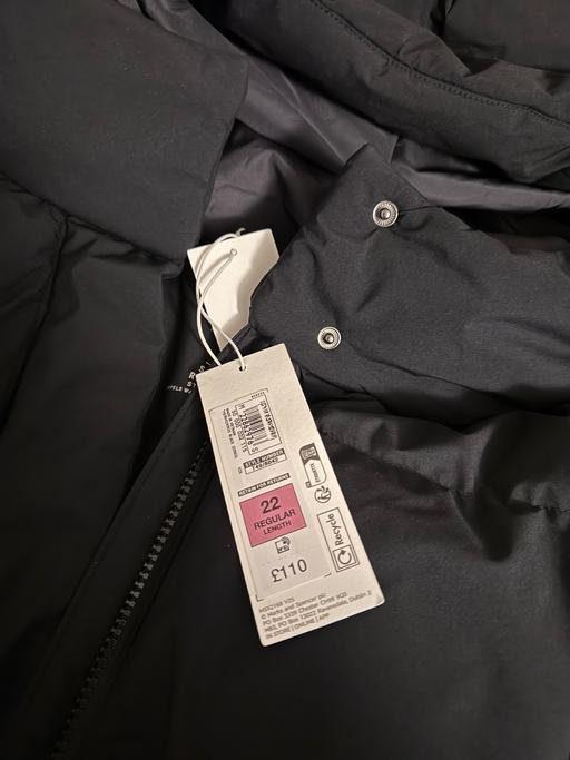 Buy & Sell Hamilton Leicester - Photos for M&S Puffer Coat Size 22 Brand New