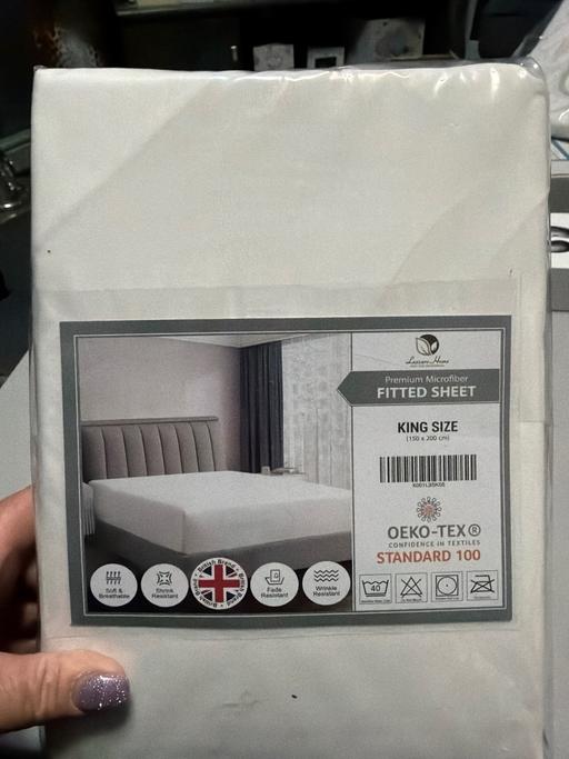 Buy & Sell Duckmanton Chesterfield - Photos for King size fitted sheet