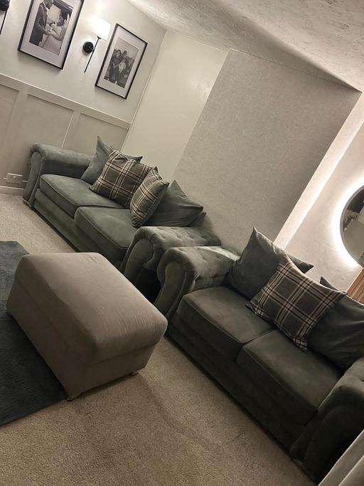 Buy & Sell Letchworth Garden City North Hertfordshire - Photos for DFS sofa 3+2 and footstool