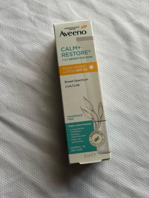 Buy & Sell Barbican Central London - Photos for Aveeno Calm + Restore Moisturising Lotion