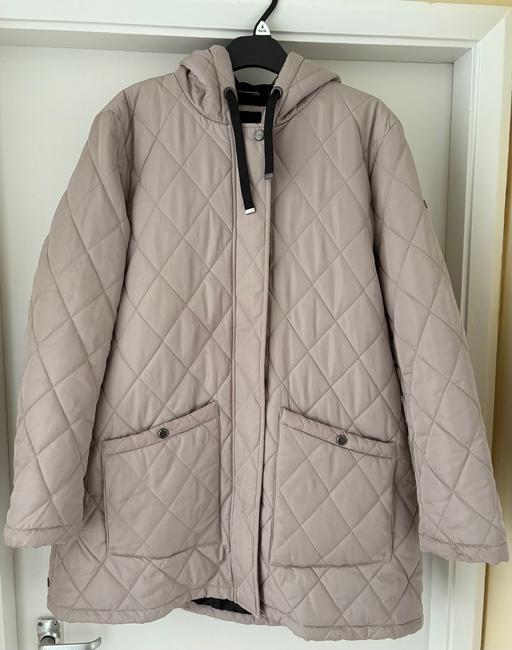 Buy & Sell Balsall Heath Birmingham - Photos for Costco Ladies Beige Quilted Weatherproof