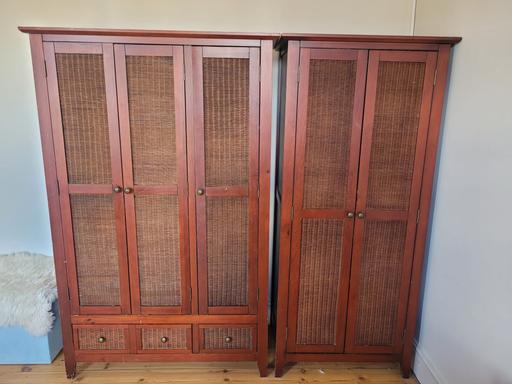 Buy & Sell Waddon South East London - Photos for Colonial-inspired Dark Brown Rattan Wardrobe