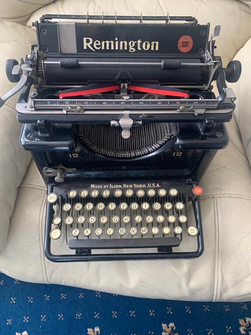 Buy & Sell Piccadilly North Warwickshire - Photos for Typewriter antique