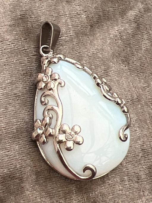 Buy & Sell Rottingdean Brighton - Photos for Beautiful pendant