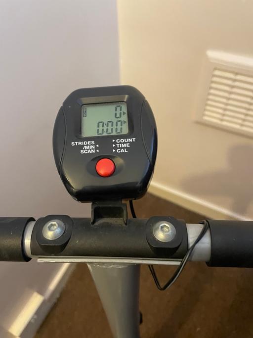 Buy & Sell St Johns South East London - Photos for Heavy Duty Stepper with Handlebar