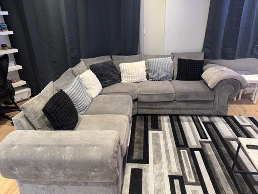 Buy & Sell Horn Park South East London - Photos for Grey L shape sofa