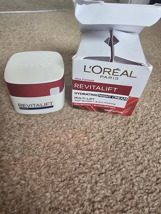Buy & Sell Waddington North Kesteven - Photos for Revitalift hydrating night cream new in box