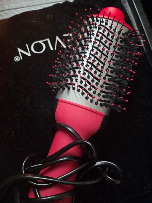 Buy & Sell Swan Village Sandwell - Photos for Revlon hair dryer brush