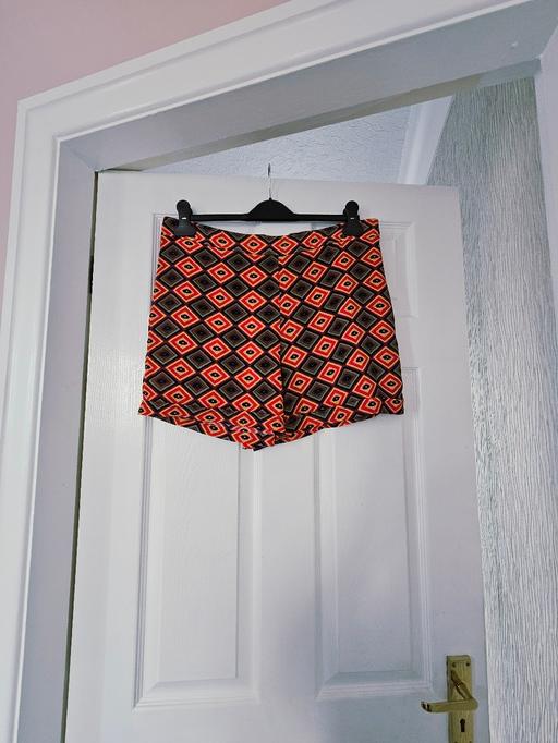 Buy & Sell Newton Doncaster - Photos for Ladies shorts, size 16..NEW