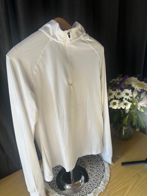 Buy & Sell Shafton Barnsley - Photos for Crane white running shirt