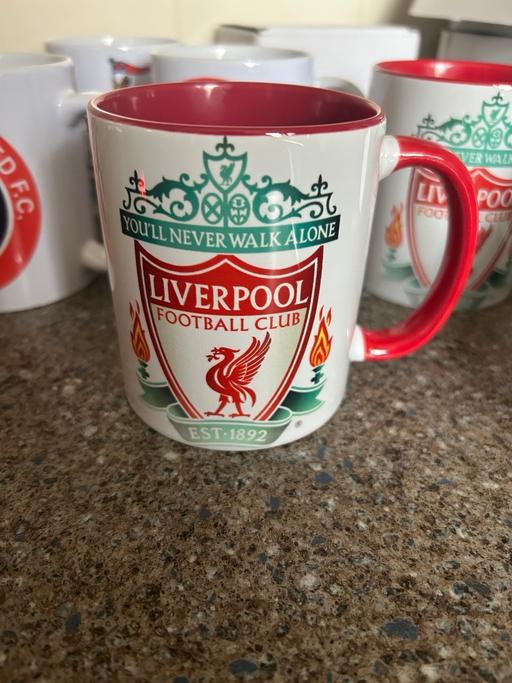 Buy & Sell Brinsworth Rotherham - Photos for Liverpool Red and white mug brand new in box