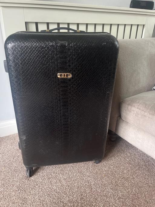 Buy & Sell Laindon Basildon - Photos for Dune suit case in black with wheels