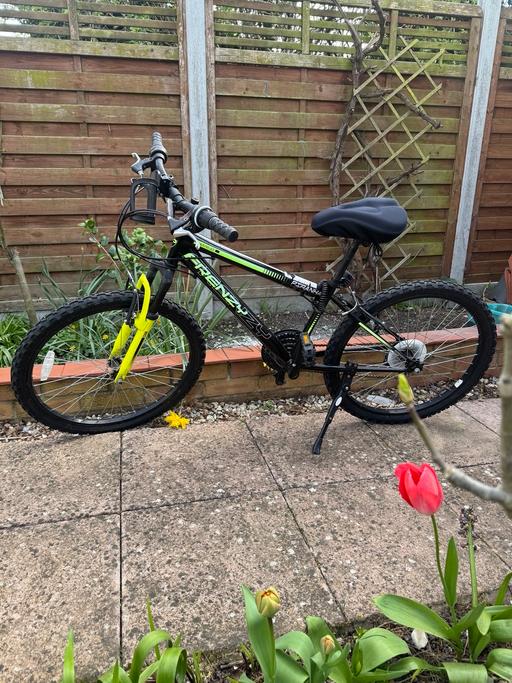 Buy & Sell Ilford Redbridge - Photos for Mountain Bike – 26” Wheels – Great Condition