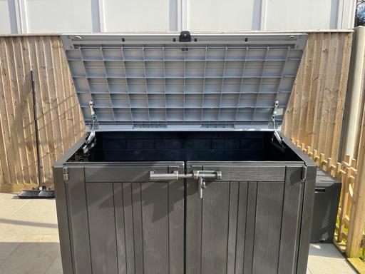 Buy & Sell Walsall Wood Walsall - Photos for Keter storage box