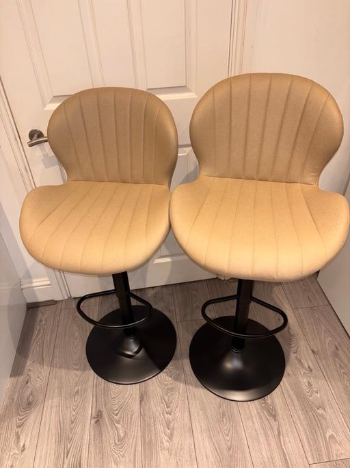 Buy & Sell Ealing West London - Photos for Brand new swivel bar stools
