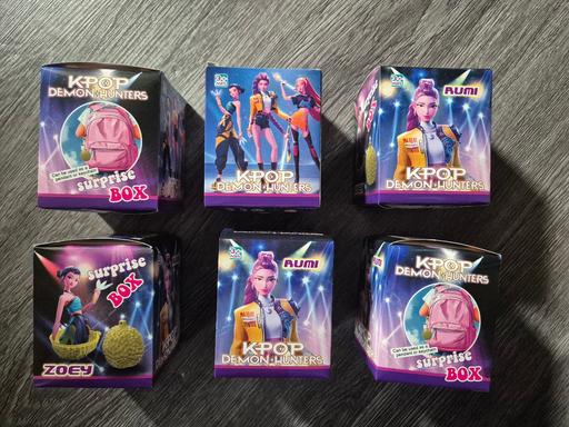 Buy & Sell Crumpsall Manchester - Photos for new K-Pop Mystery Surprise Bag Figure Clip