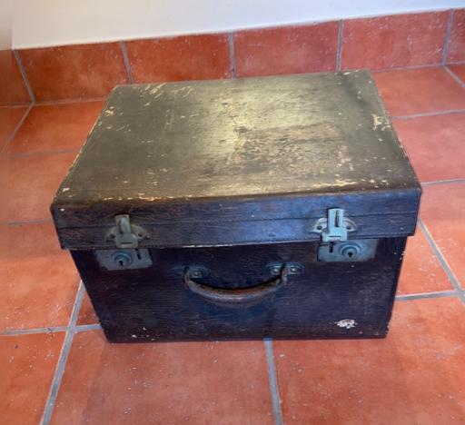 Buy & Sell Edgbaston Birmingham - Photos for Vintage square case