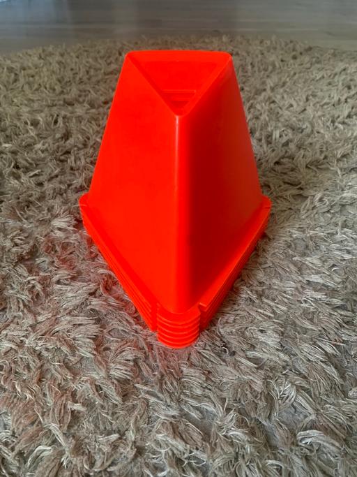 Buy & Sell Bletchley Milton Keynes - Photos for Football training cones