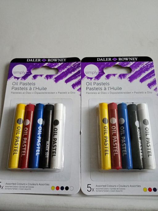 Buy & Sell Horncastle East Lindsey - Photos for 2 brand new packs of Oil pastels