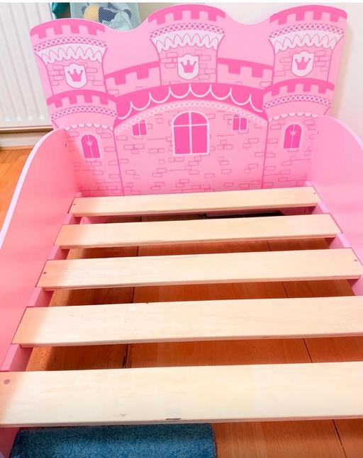 Buy & Sell Mitcham Merton - Photos for Toddler girl pink princess bed