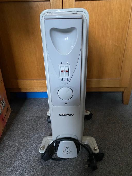 Buy & Sell Croydon Croydon - Photos for PRE-OWNED DAEWOO OIL FILLED RADIATOR