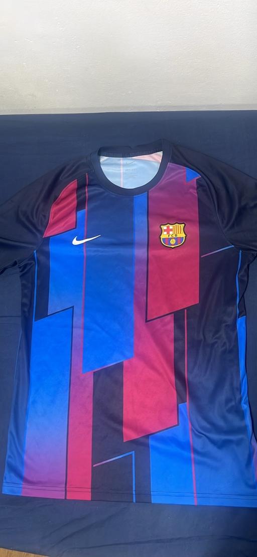 Buy & Sell Clerkenwell Central London - Photos for Barcelona Training Top