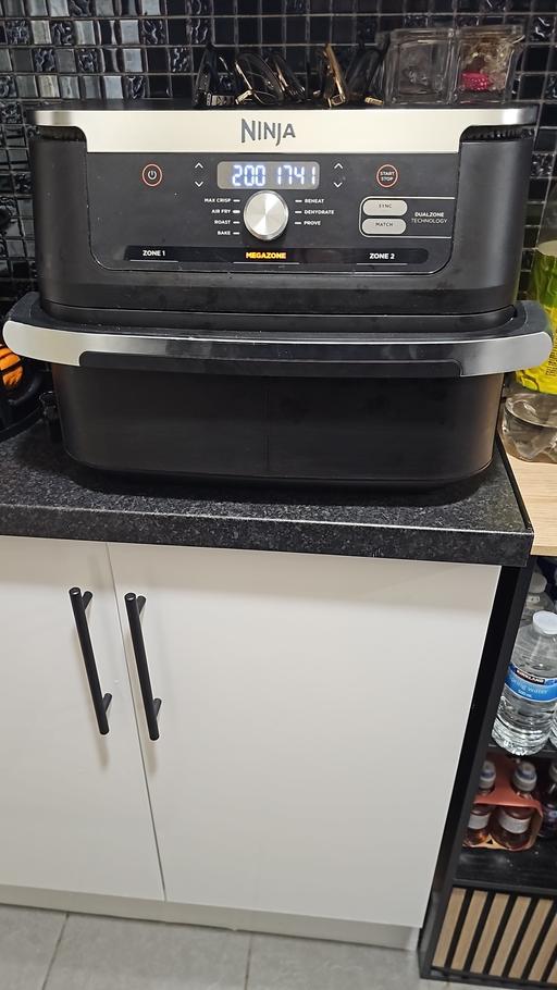 Buy & Sell Loxford East London - Photos for NINJA AIR FRYER 9.5 LTR BRAND NEW BOXED UP