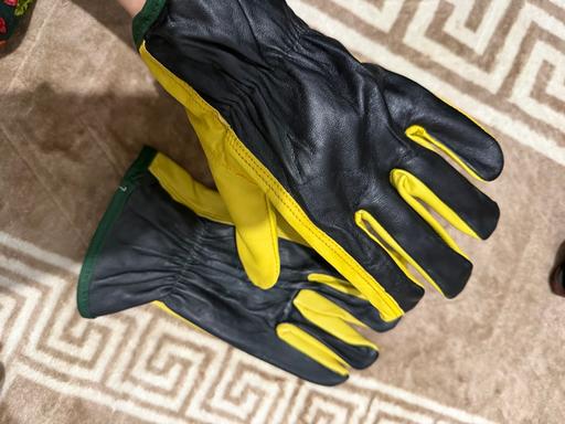 Buy & Sell Forest Fields Nottingham - Photos for Leather gloves