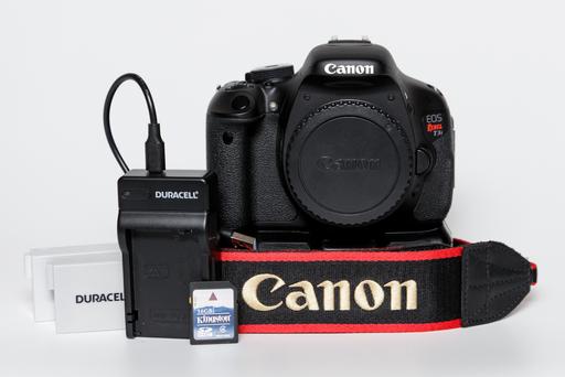 Buy & Sell Chadwell Saint Mary Thurrock - Essex - Photos for Canon EOS Rebel T3i - Body only with extras