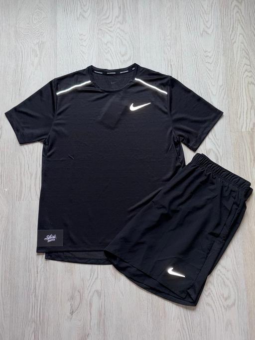 Buy & Sell Old Ford East London - Photos for Dri fit black short set