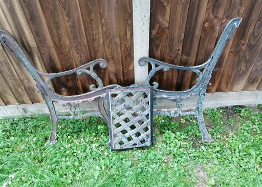 Buy & Sell Queensbury North West London - Photos for Garden bench.