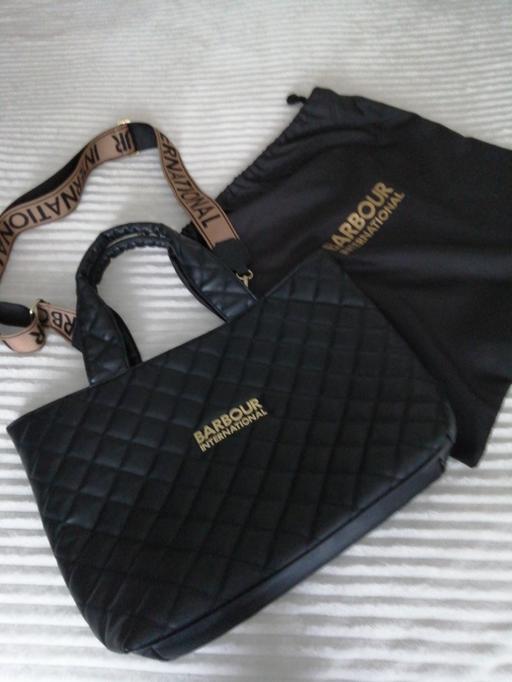 Buy & Sell Wednesfield Wolverhampton - Photos for Handbag hardly used (Daughter paid £70)