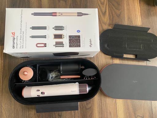 Buy & Sell Baker Street North West London - Photos for Dyson airwrap i.d.