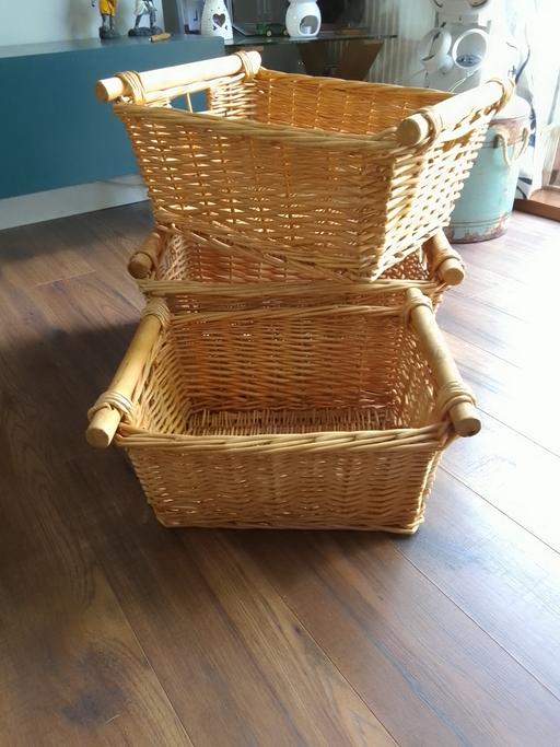 Buy & Sell Great Barr Birmingham - Photos for Wicker baskets x 3