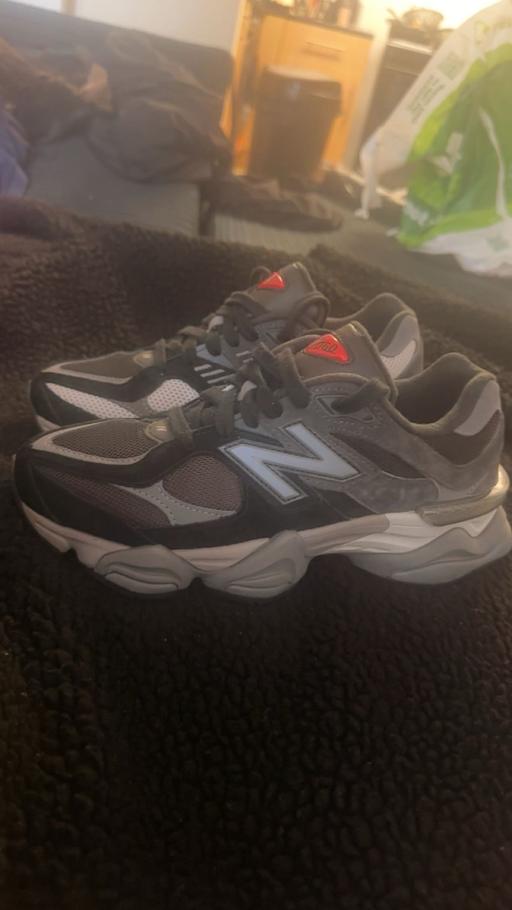 Buy & Sell Bounds Green North London - Photos for New Balance 9060