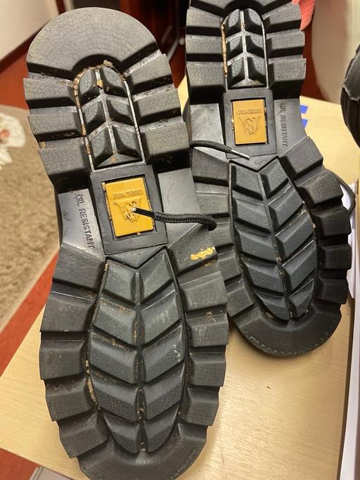 Buy & Sell Hollywood Bromsgrove - Photos for Groundwork still cup boots scuff on the toes