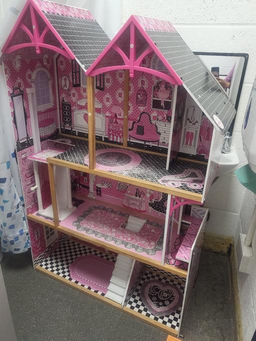 Buy & Sell Custom House East London - Photos for large dolls house