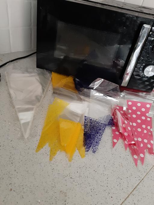 Buy & Sell South Hylton Sunderland - Photos for sweet cone bundle