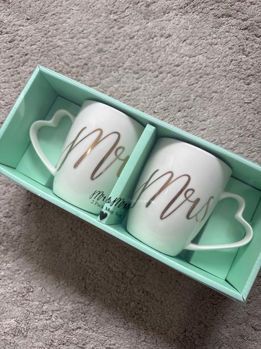 Buy & Sell Castle Green East London - Photos for Mr and Mrs 2 pack mug set BNIB